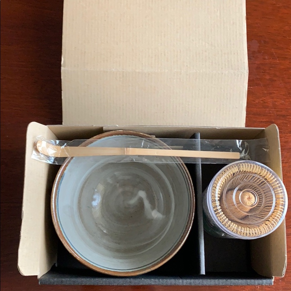 Japanese Tea Ceremony Set - Picture 2 of 5